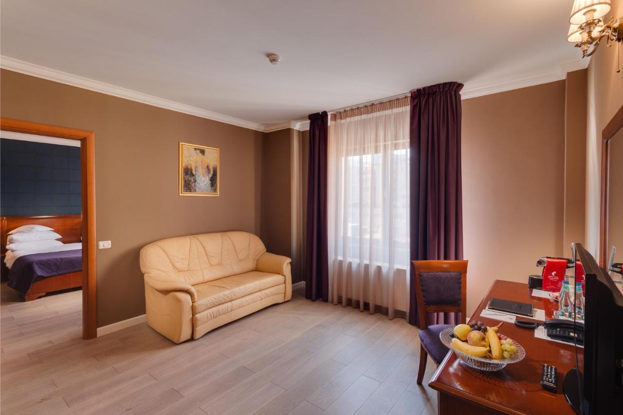 Hotel Opera Plaza Cluj-Napoca Exterior photo